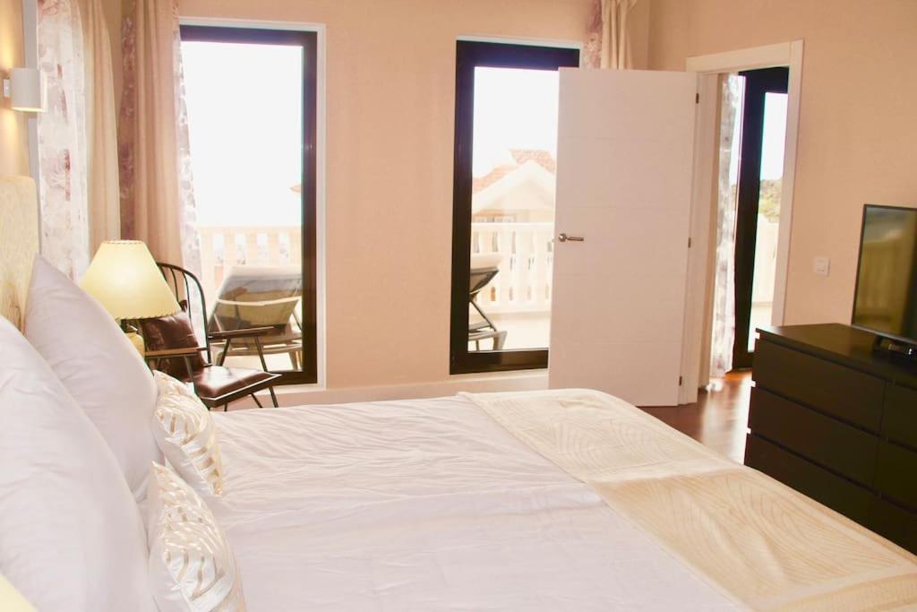 Villa Vista Bella Costa Adeje In Ruhiger Villengegend Mit Meerblick Экстерьер фото