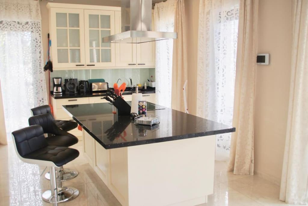 Villa Vista Bella Costa Adeje In Ruhiger Villengegend Mit Meerblick Экстерьер фото